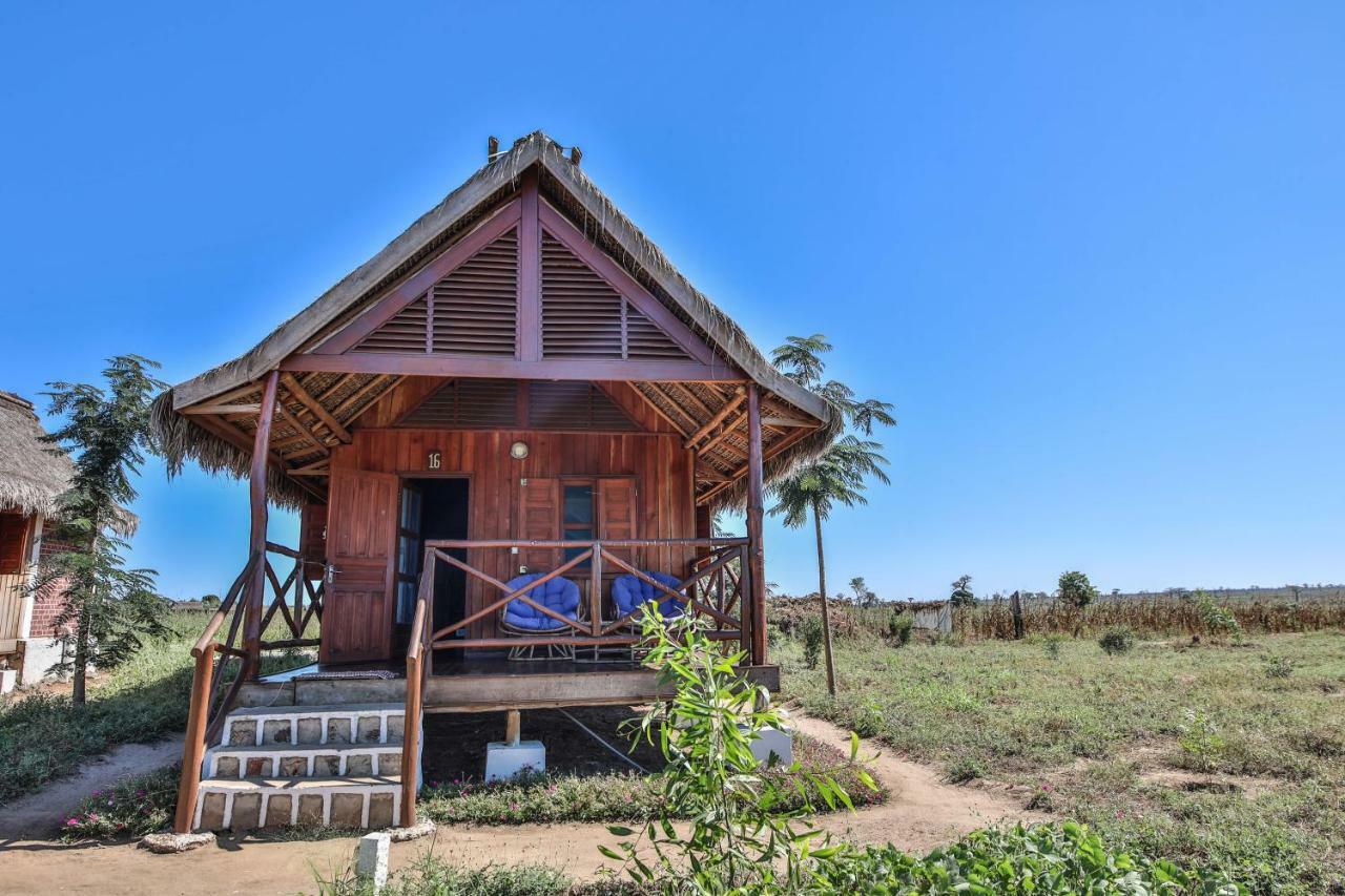 Cap Kimony Hotel Morondava Bagian luar foto