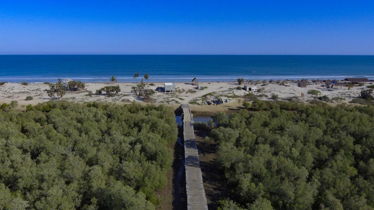 Cap Kimony Hotel Morondava Bagian luar foto